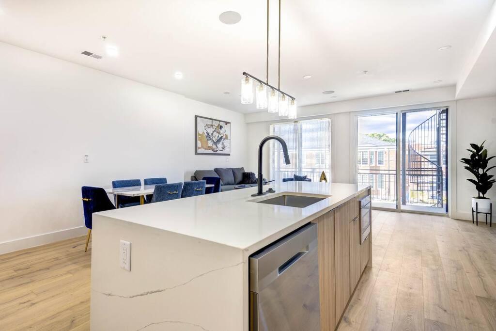 Capitol View 3 Penthouse With Rooftop วอชิงตัน ภายนอก รูปภาพ